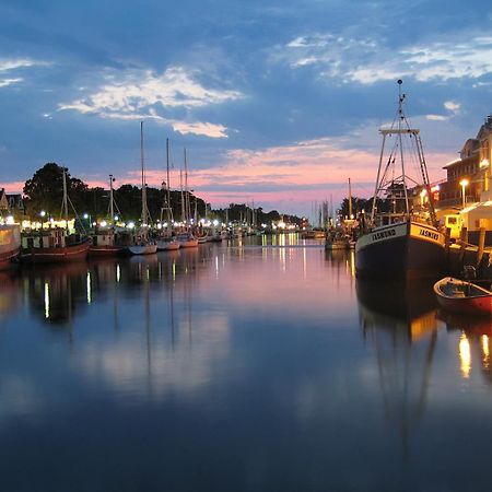 Promenadenblick/Vordeck Lägenhet Rostock Exteriör bild